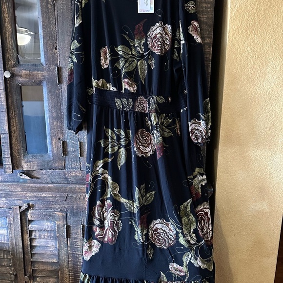 LuLaRoe Evelyn Maxi Dress Black Floral NWT 2XL - Picture 4 of 8